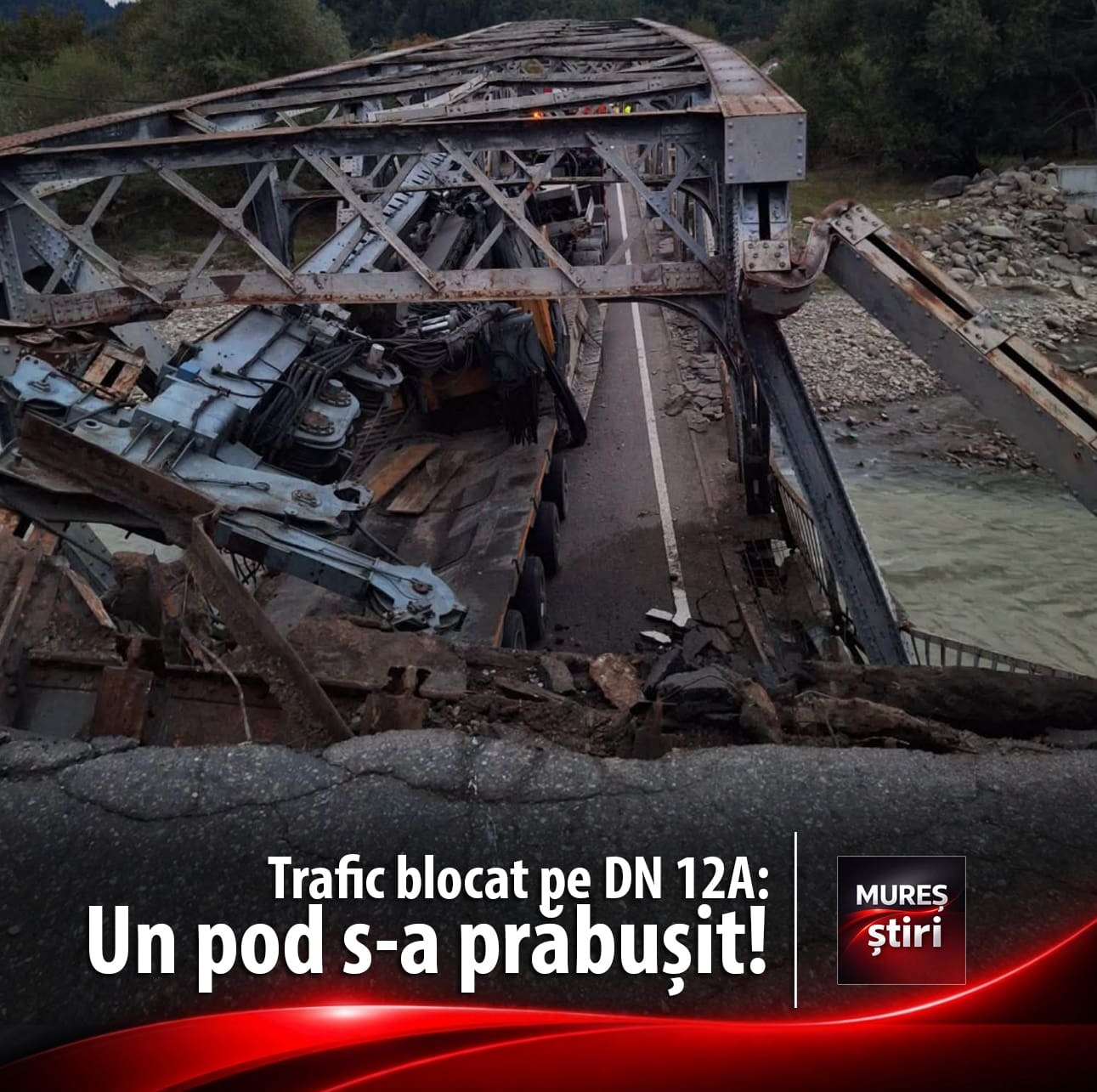Trafic blocat pe DN 12A: Podul de fier din localitatea Ciobănuș a cedat după traversarea unui utilaj de mare tonaj!