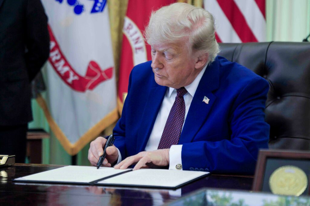 Trump a anunțat planul privind construirea celei mai mari oțelării din istoria SUA. Investiția este de 15 miliarde de do