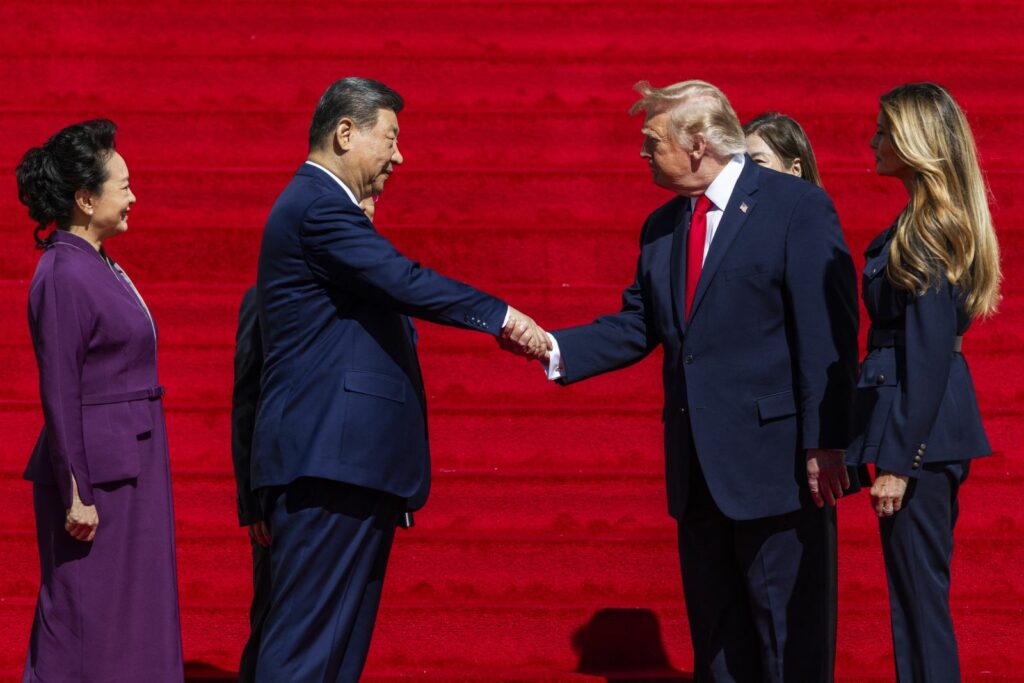 Trump și Xi relaxează războiul taxelor vamale. Ce produse intră pe listele de 60 de miliarde de dolari