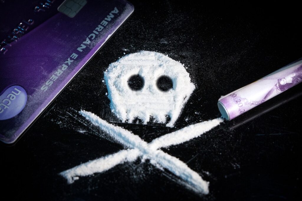 Un bărbat recunoaşte că a administrat cea mai mare piaţă de droguri de pe darknet din lume / Site-ul său ar fi generat v