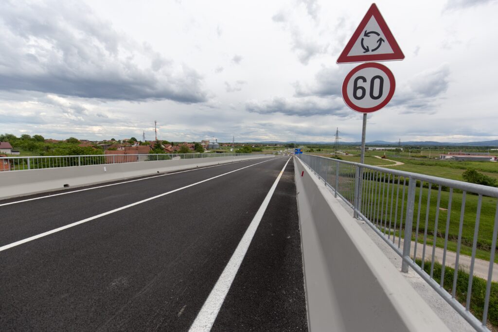 Undă verde pentru Autostrada Brașov Făgăraș. Guvernul a aprobat indicatorii tehnico-economici