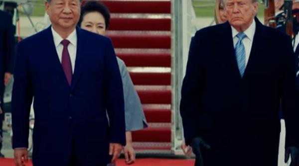 Vizită istorică a lui Xi Jinping în SUA. Trump l-a întâmpinat la aterizare