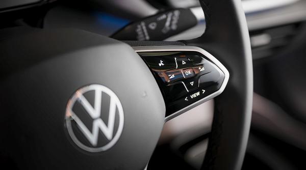 Volkswagen recheamă aproximativ 4 milioane de mașini. Golf, Tiguan, Audi Q3 și Skoda, printre modelele vizate