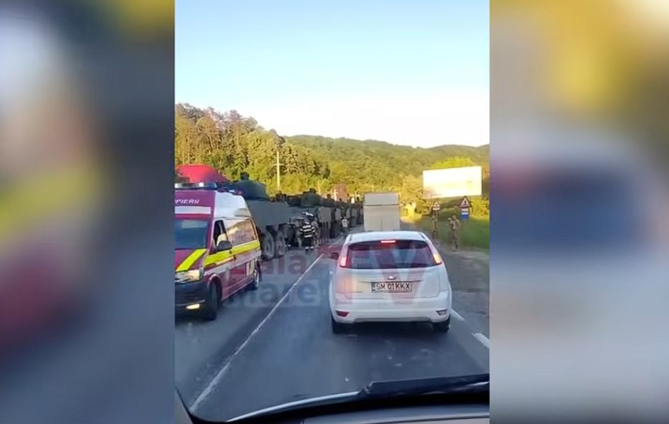 11 militari sunt răniți în urma unui accident cu trei blindate Piranha ale Armatei Române în Sălaj