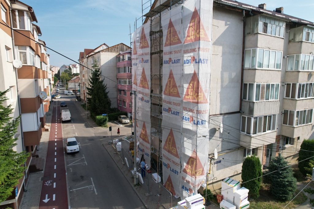 12 BLOCURI din Bistrița intră la reabilitare. Vezi LISTA! De ce s-a întârziat: s-au modificat indicatorii economici, ca