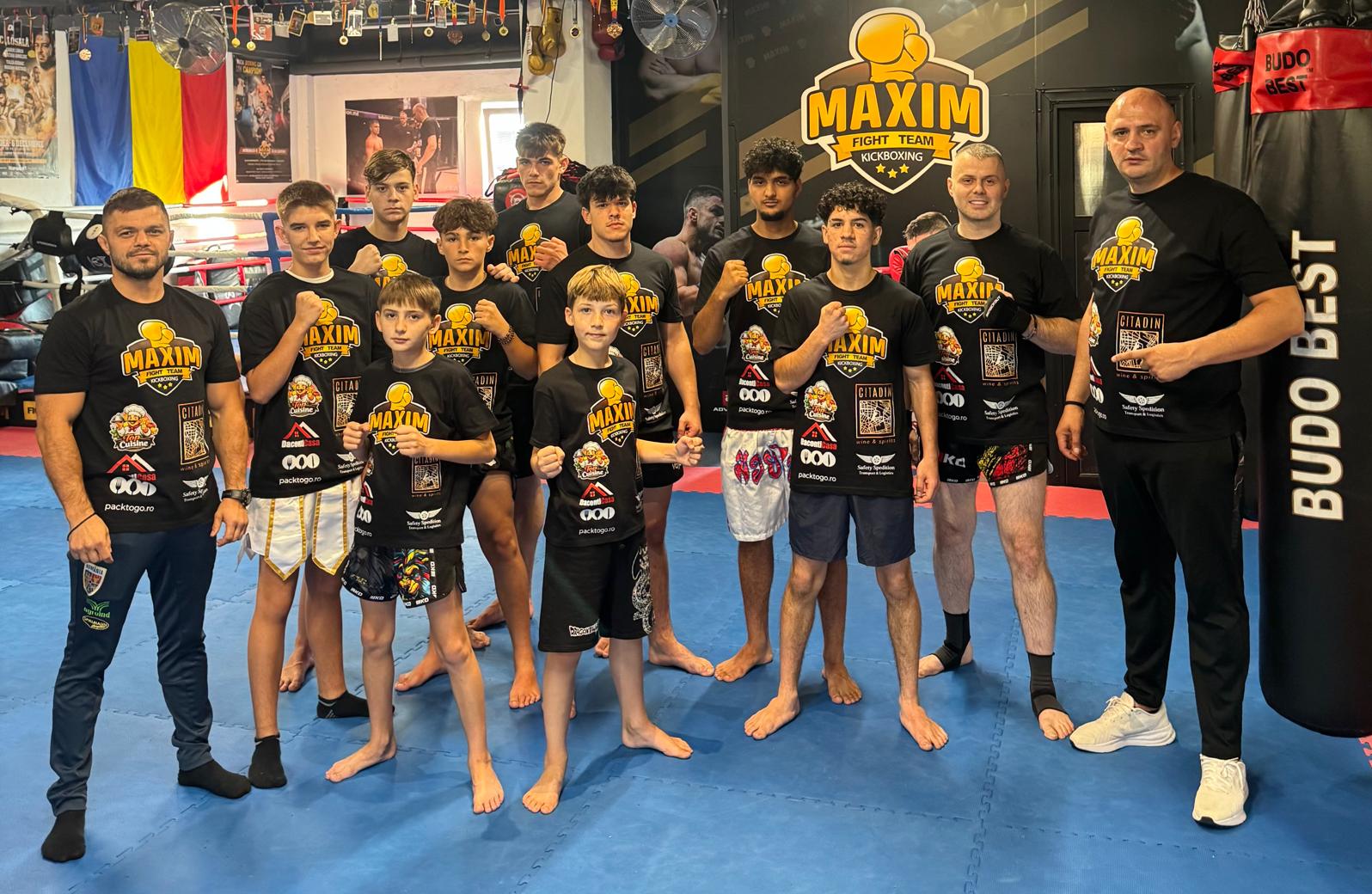 12 sportivi de la „Maxim Fight Team” participă la „Grand Tournament” de la Satu Mare