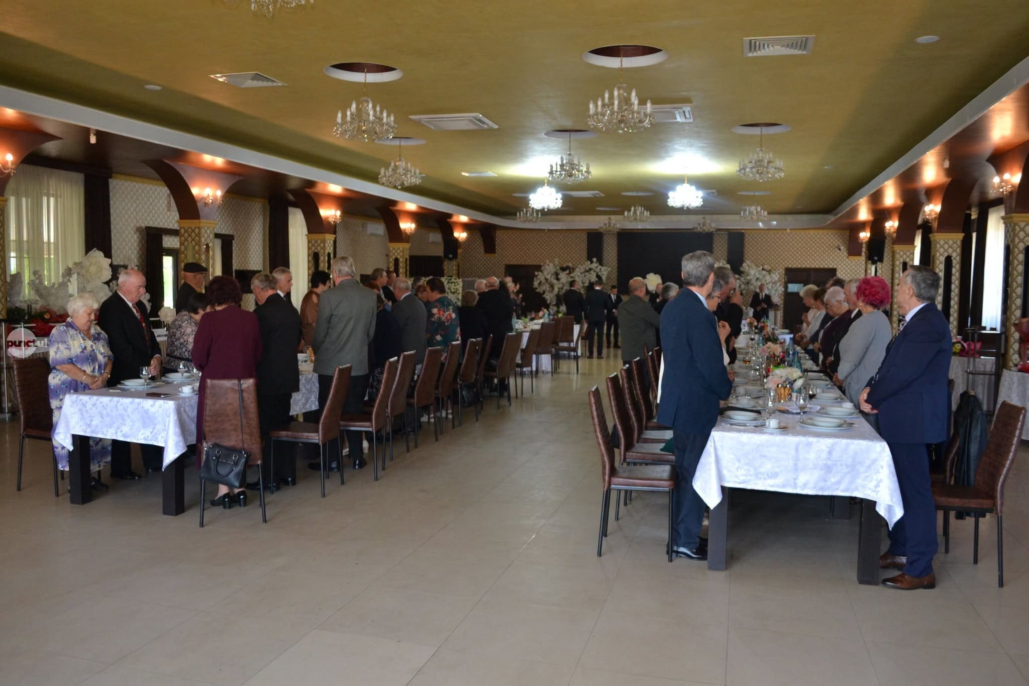 26 de cupluri din Luduș au sărbătorit Nunta de Aur, după 50 de ani de căsătorie