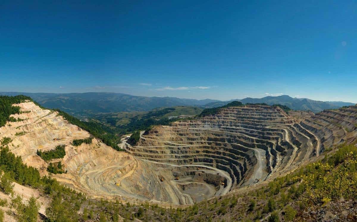 Abrud: Cupru Min, în atenția ministrului propus al Economiei, care vrea să valorifice haldele de steril