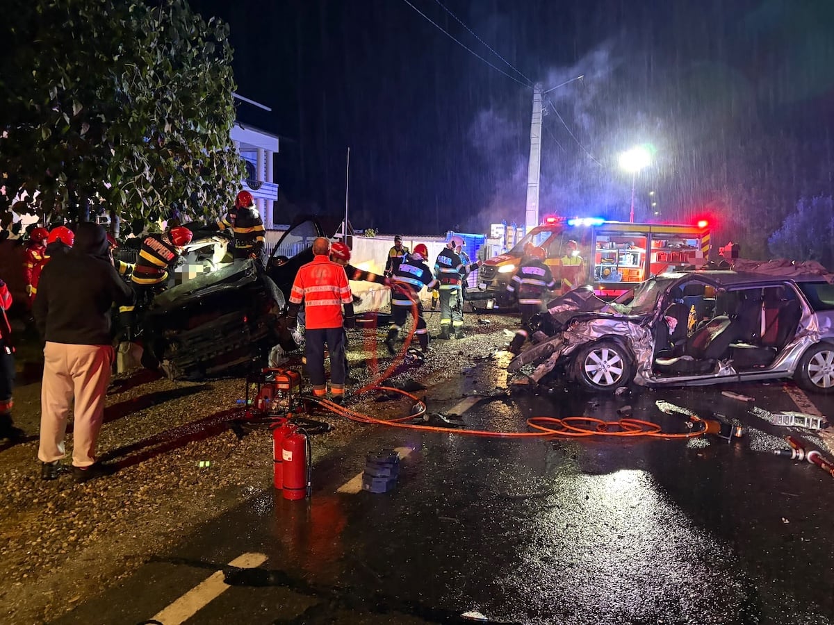 Accident mortal la Mihăești, pe DN 67: trei tineri au murit, alte două persoane sunt în stare gravă