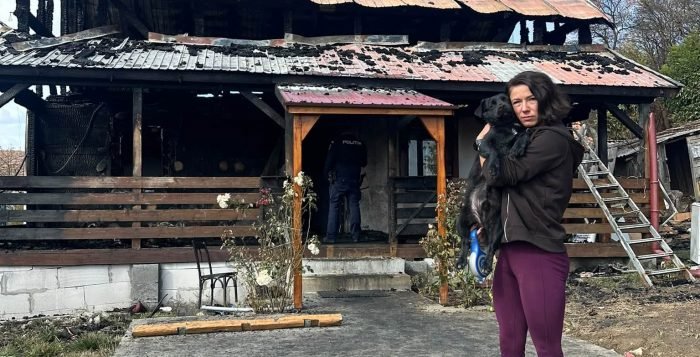 Aghireșu: casa unei asociații de salvare a câinilor a ars, iar datoriile rămân; cere ajutorul clujenilor