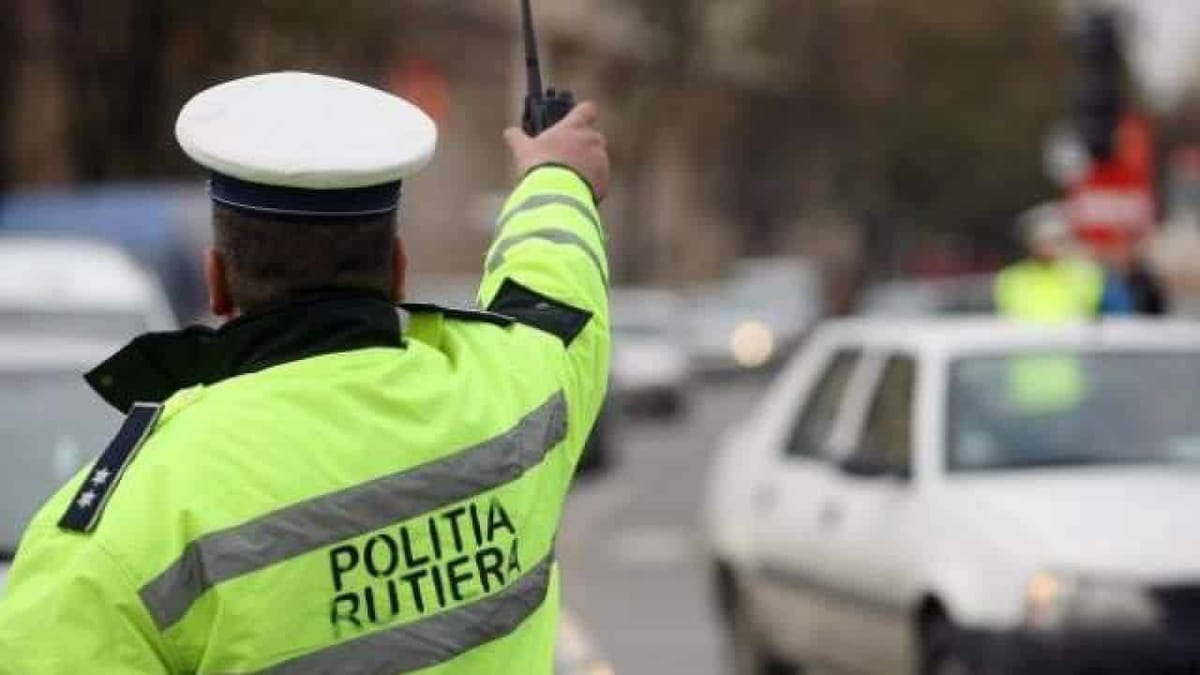 Alba: amenzi de aproape 17.000 de lei și 12 permise reținute pentru pietoni indisciplinați și șoferi