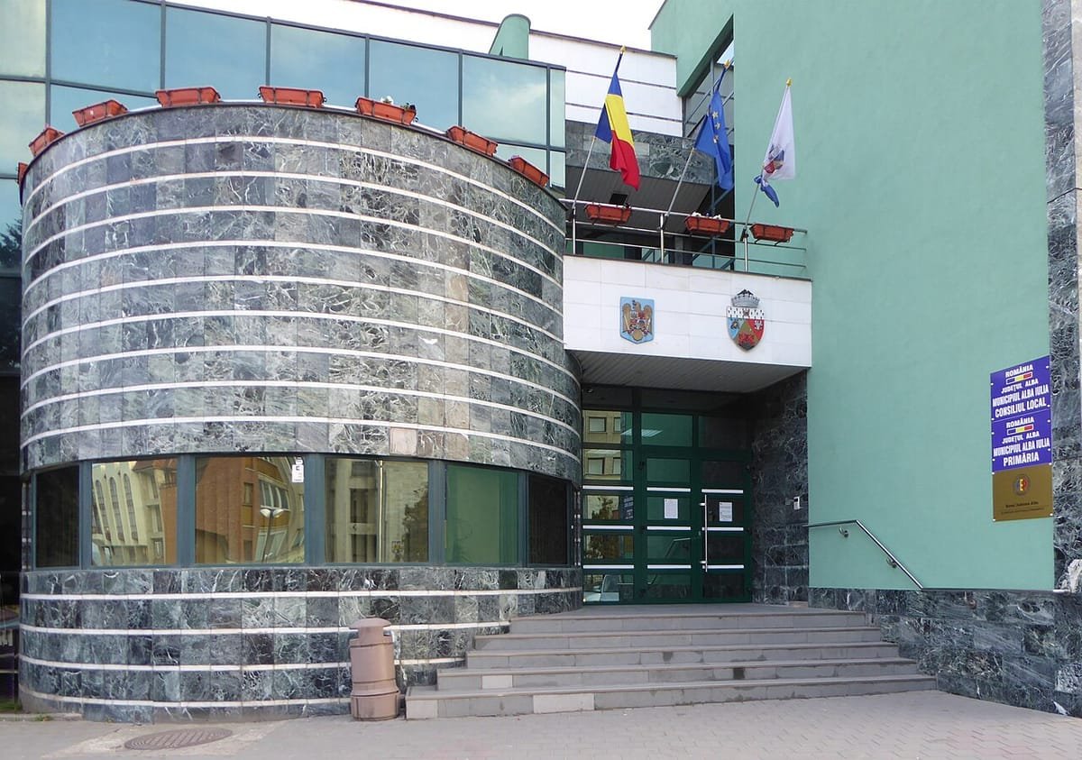 Alba Iulia a listat la Bursă obligațiuni de 30 de milioane euro, 11,5 milioane pentru pasajul de la Unirea