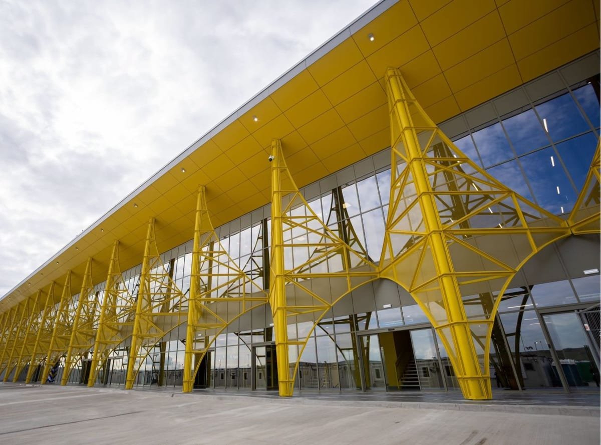 Alertă de securitate la Aeroportul Cluj: mobilizare de forțe și simulare sub coordonarea SRI și MAI