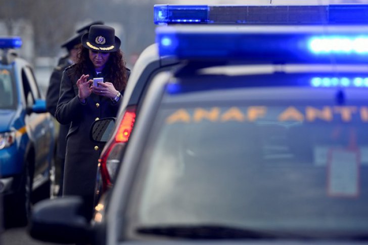 ANAF poate aplica impozit de 70% pe bani de la familie dacă nu poate identifica sursa