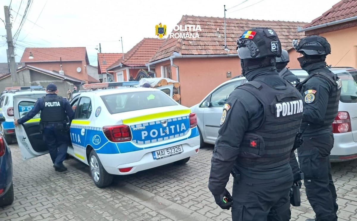 Aninoasa: bărbat internat după altercația dintr-un magazin, polițiștii verifică dacă avea un briceag