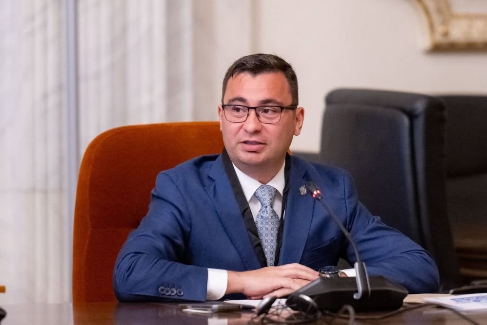APIA: despăgubiri de până la 333 lei/ha pentru porumb și floarea-soarelui afectate de secetă