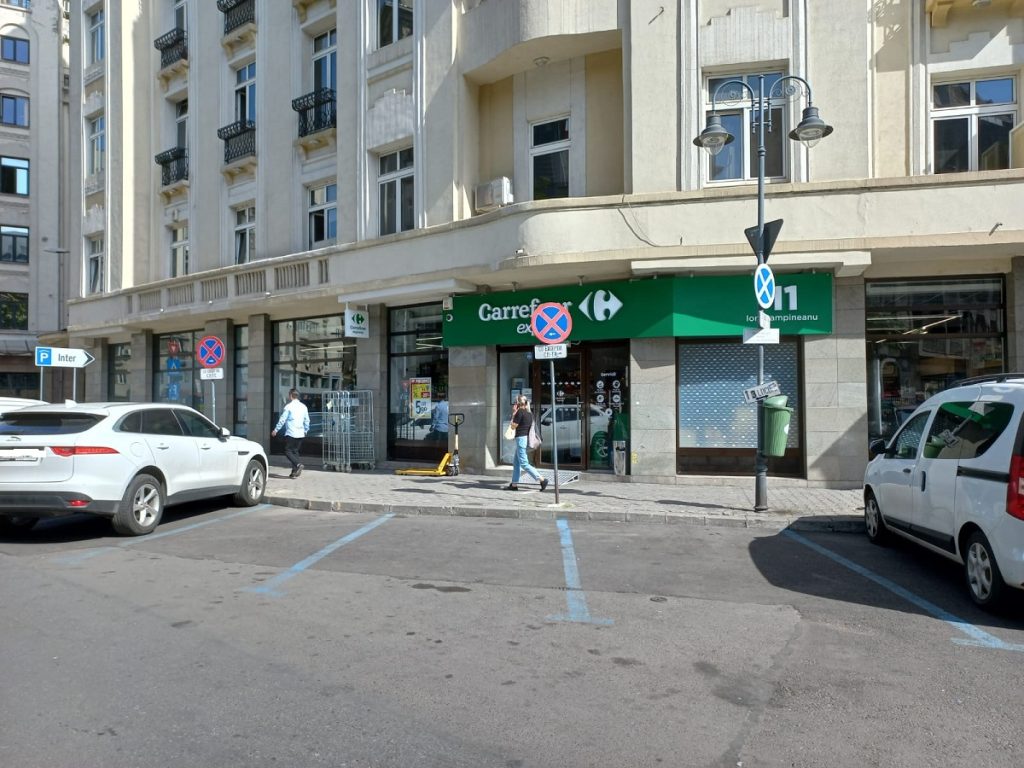Aproape 800 de locuri de parcare au fost preluate de la Compania Municipală Parking Bucureşti și devin parcări de reședi
