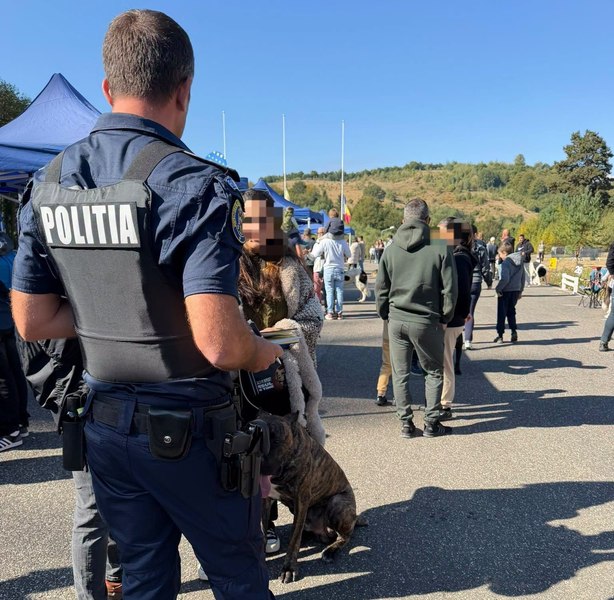 Șapte proprietari de câini, cercetați penal după o expozițe chinologică de la Râșnov. Animalele aveau urechile cupate și