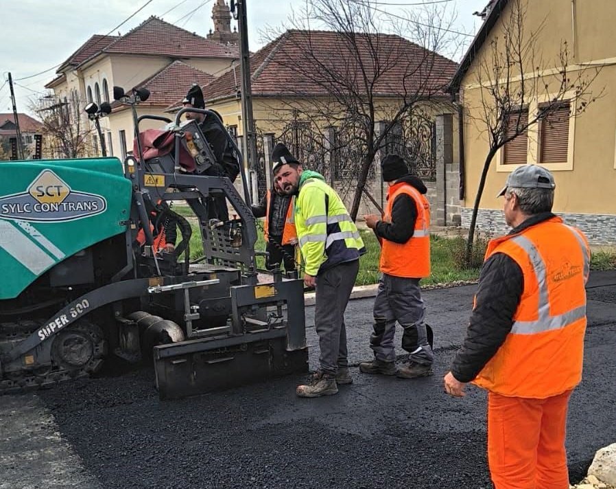 Arad: peste 40 de milioane de euro pentru modernizarea a 67 de km de drumuri din nordul județului