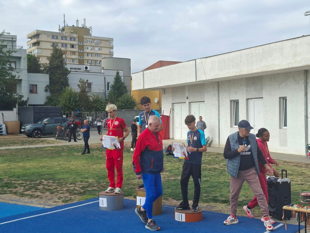 Arad: tinerii atleți au concurat la Memorialul marilor sportivi, pe stadionul Gloria