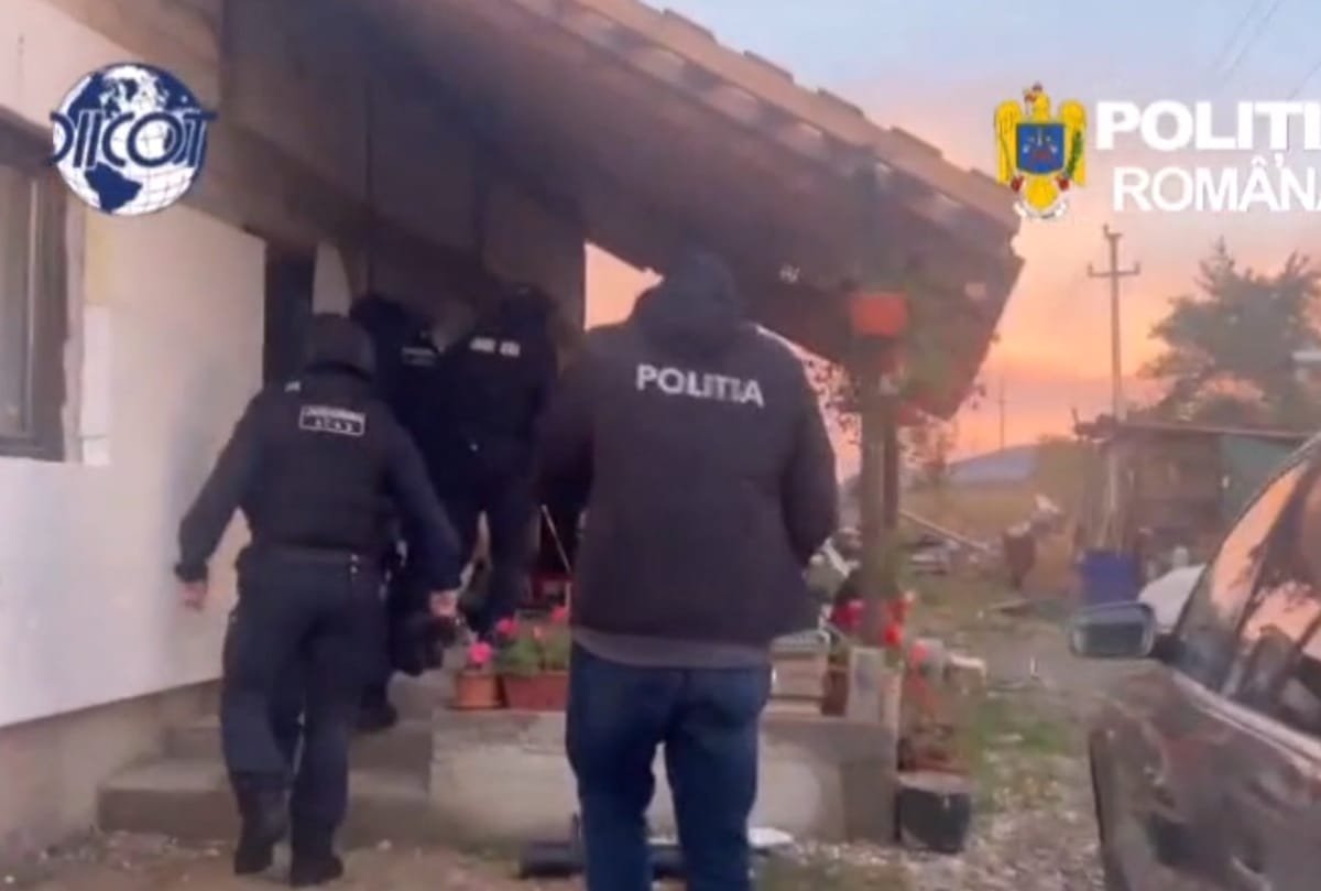 Argeș: trei bărbați arestați după moartea unui tânăr care ar fi consumat canabinoizi sintetici