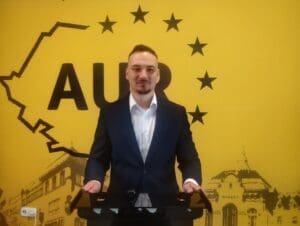AUR a invitat PSD la discuții pentru formarea unei majorități și formarea unui guvern, în anumite condiții