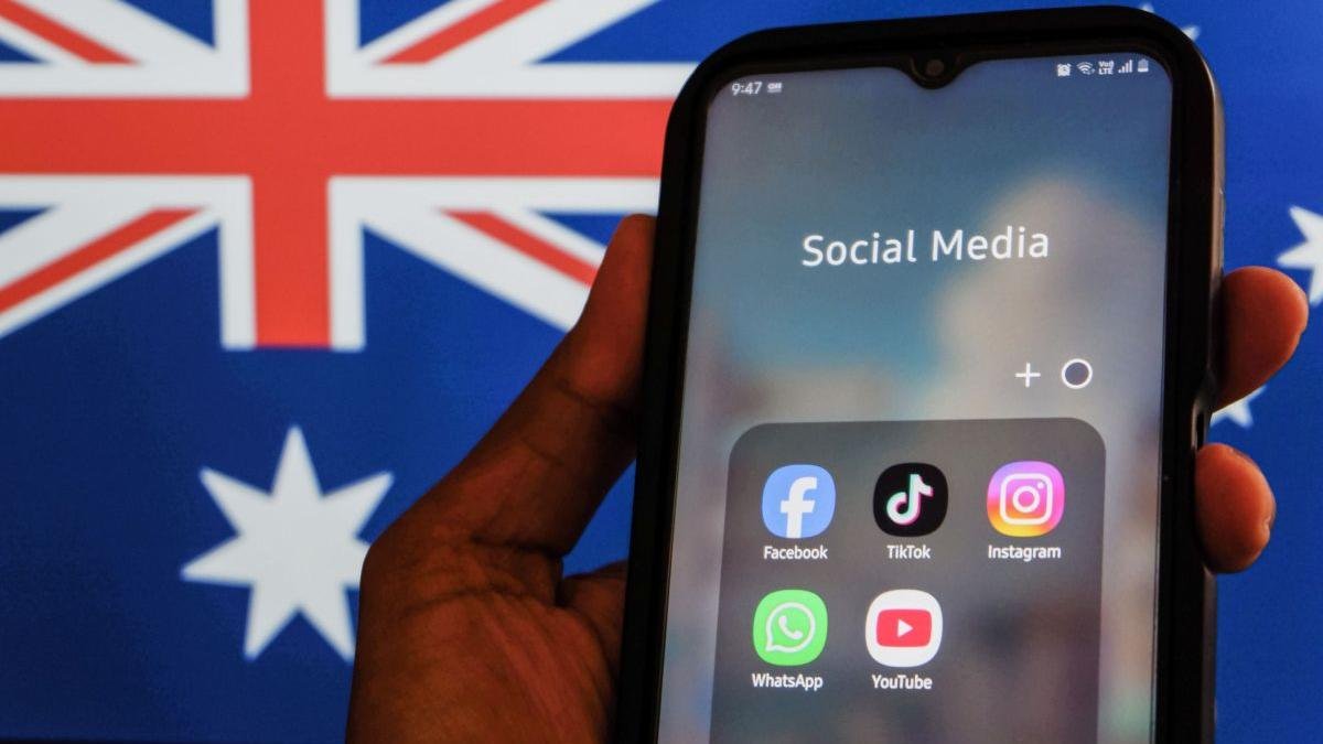 Australia vrea să oblige rețelele sociale să permită dezactivarea recomandărilor automate ale algoritmilor