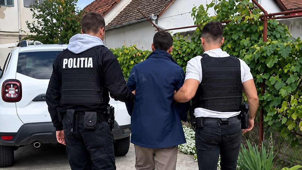 Bărbat din Meteș, condamnat la 4 ani de închisoare pentru furt calificat, reținut de polițiști și dus la Penitenciarul A