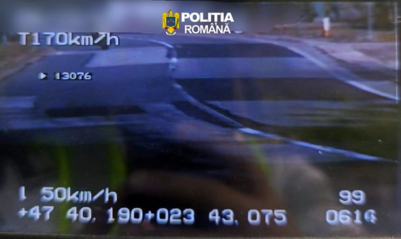 Baia Sprie: doi motocicliști prinși cu 170 și 125 km/h pe un drum cu limita de 50 km/h