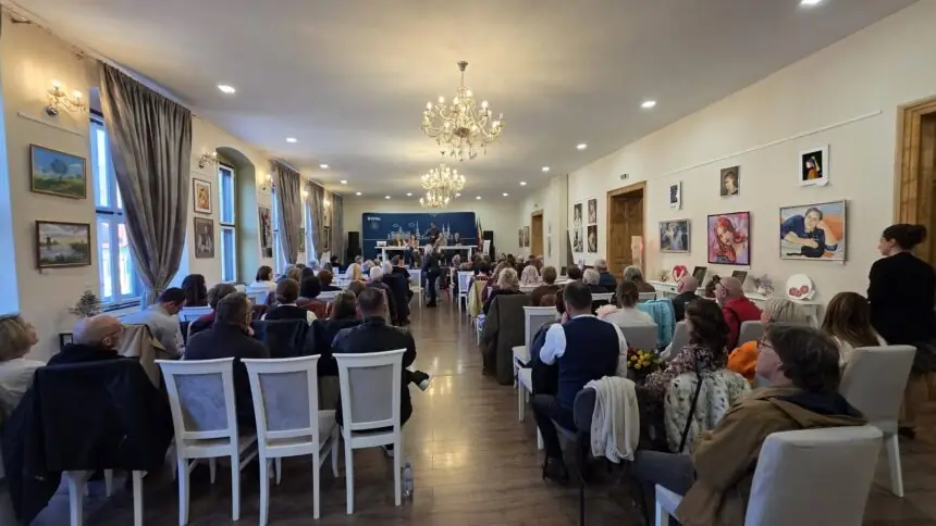 Baia Sprie găzduiește „Urzeala picturii din versuri”, evenimentul de debut al Asociației „Dinastia Artelor