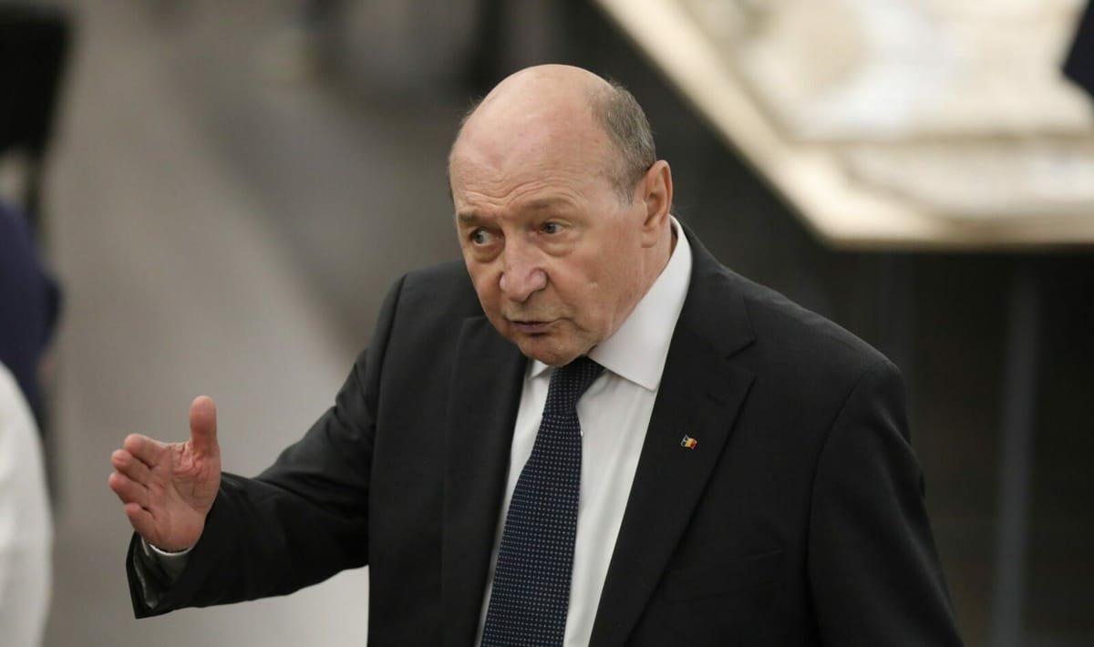 Băsescu îl critică pe Bolojan: majorările de taxe au frânat economia și nu au dat rezultatele așteptate
