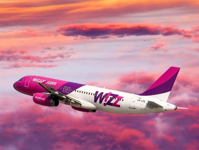 Baza aeriană Târgu Mureș scapă de concedierile Wizz Air, dar pierde două rute internaționale