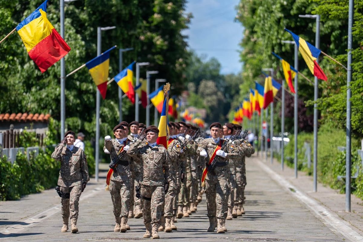 Baza Borcea: Nicușor Dan, fără parade de Ziua Armatei; premierul Luca Niculescu, cu militarii în Parcul Carol