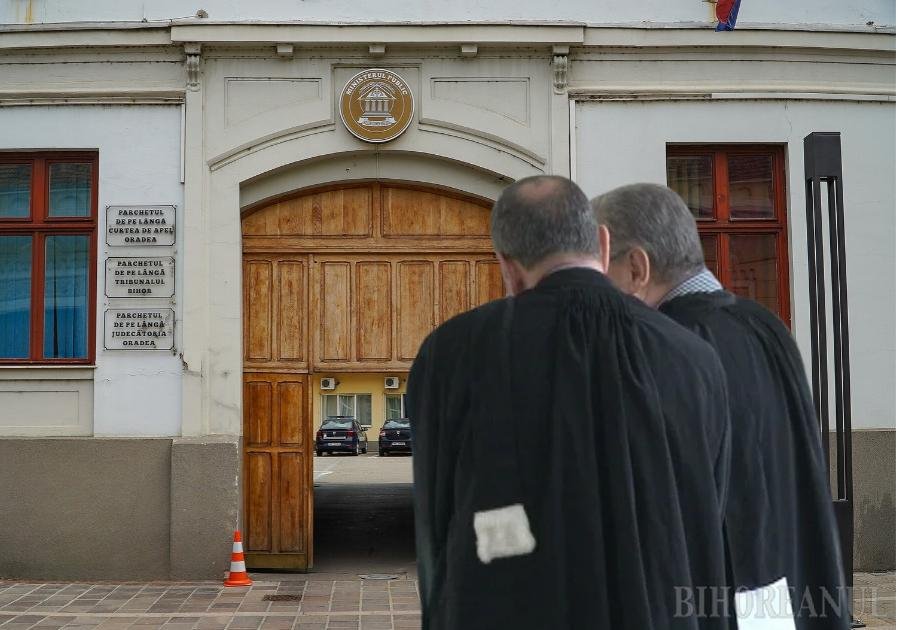 Bihor: avocații din oficiu nu și-au primit banii de 4 luni, datorii de 200.000 de lei ale parchetelor