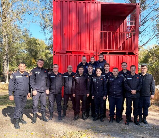 Bihor: pompierii s-au antrenat cu specialiști britanici în investigarea incendiilor