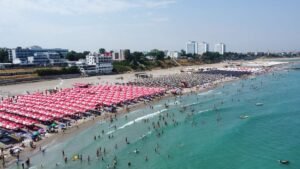 Bihor, printre județele cu cele mai mari scăderi ale turiștilor români în primele opt luni din 2026