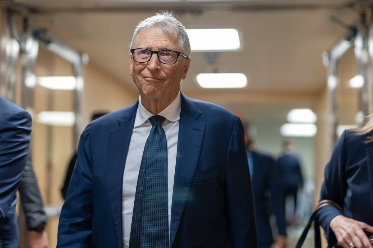 Bill Gates avertizează că atacurile cibernetice vor cunoaște cele mai dramatice evoluții în anul următor
