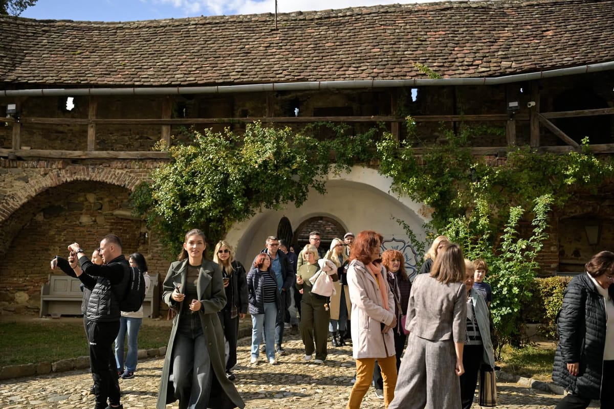 Biserica fortificată din Cisnădie, prima oprire a unui tur de promovare turistică a județului Sibiu