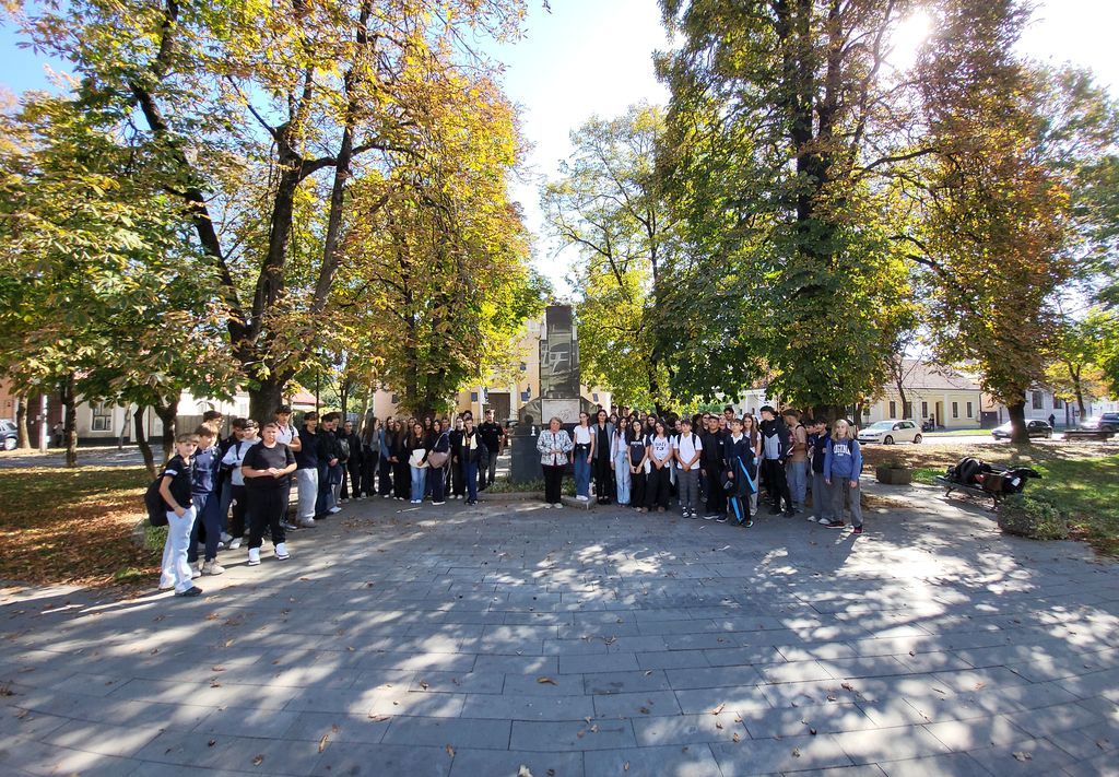 Bistrița: elevi și comunitatea evreiască omagiază cei 7000 de evrei deportați în 1944