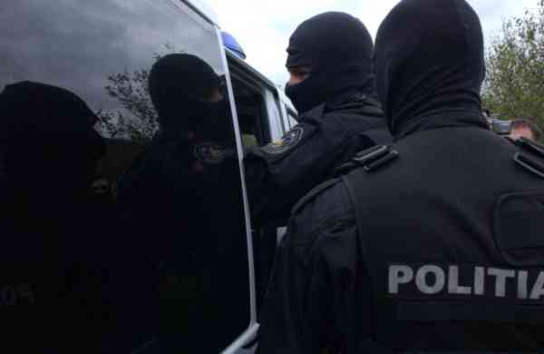 Bistrița-Năsăud: percheziții DNA la Biroul Arme și Muniții din IPJ