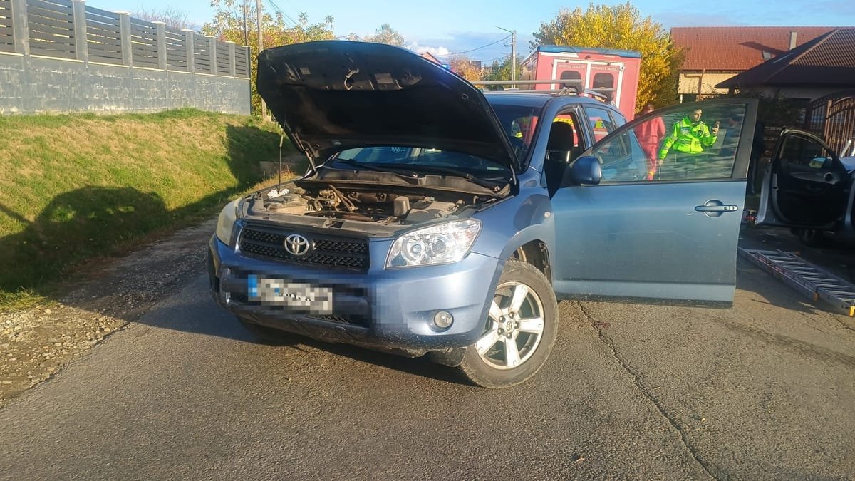 Bistrița: accident pe centură spre Sigmir, cu cinci persoane implicate. Un bărbat a ajuns la spital