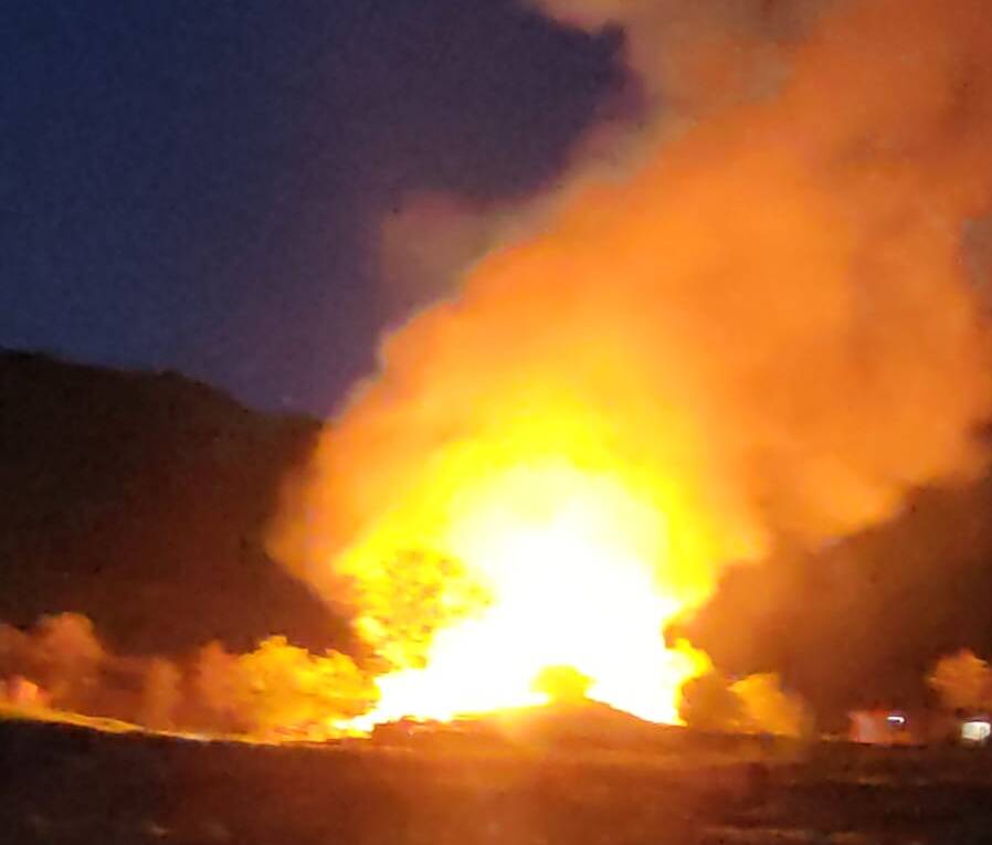 Bistrița: incendiu de vegetație pe Calea Moldovei, o persoană cu arsuri la mâini și la picioare