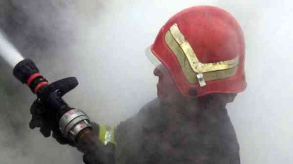 Bistrița: incendiu pe Valea Ghinzii, etajul și acoperișul unei case, afectate pe aproximativ 200 mp