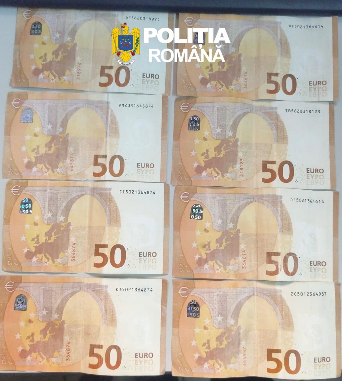 Bistrița-Năsăud: doi tineri reținuți 24 de ore după ce au cumpărat un telefon cu 400 de euro falși