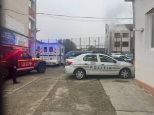 Bistrița: profesoară de matematică înjunghiată de un elev, la Școala „Ștefan cel Mare