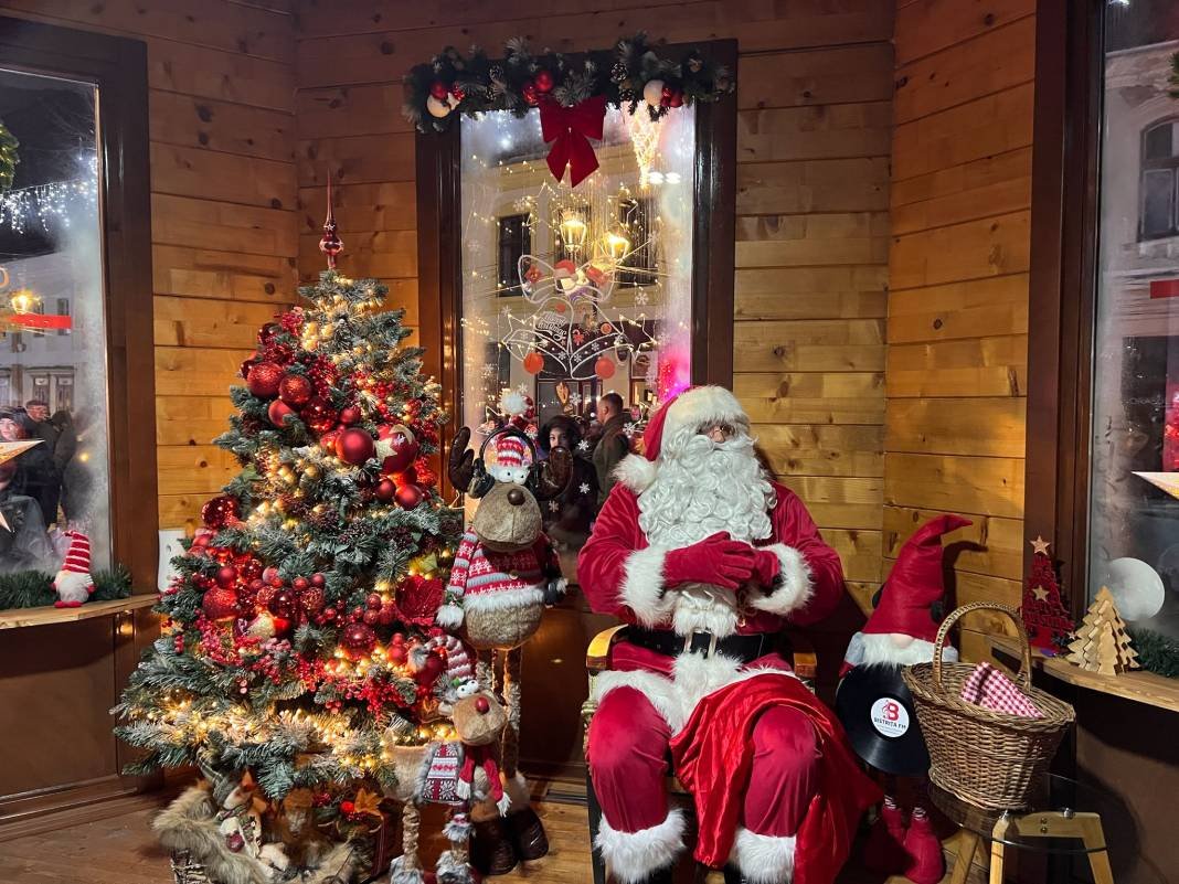 Bistrița: Târgul de Crăciun se deschide pe 22 noiembrie în Parcul Municipal; Delia va concerta de Revelion