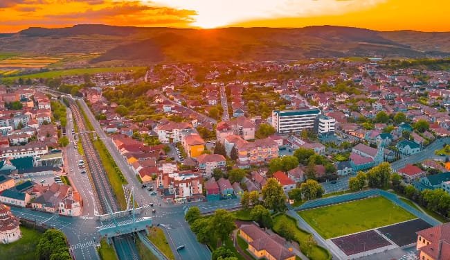 Blaj: sensuri unice și parcări gratuite pe mai multe străzi, supuse dezbaterii publice