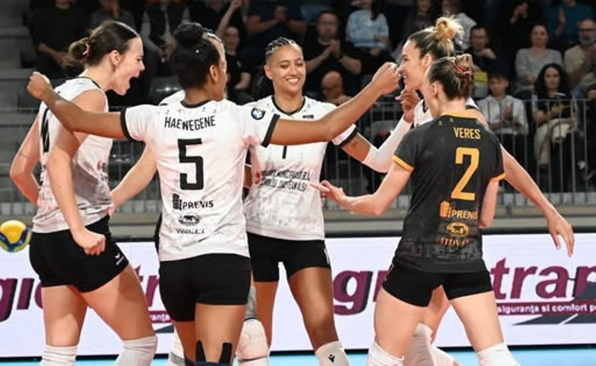 Blaj: Volei Alba Blaj a învins CSM București cu 3-1 și a întrerupt seria de trei înfrângeri