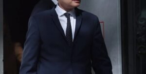 Boc, primarul Clujului: „Este un guvern PSD condus de Luca Niculescu”, pe care PNL îl votează
