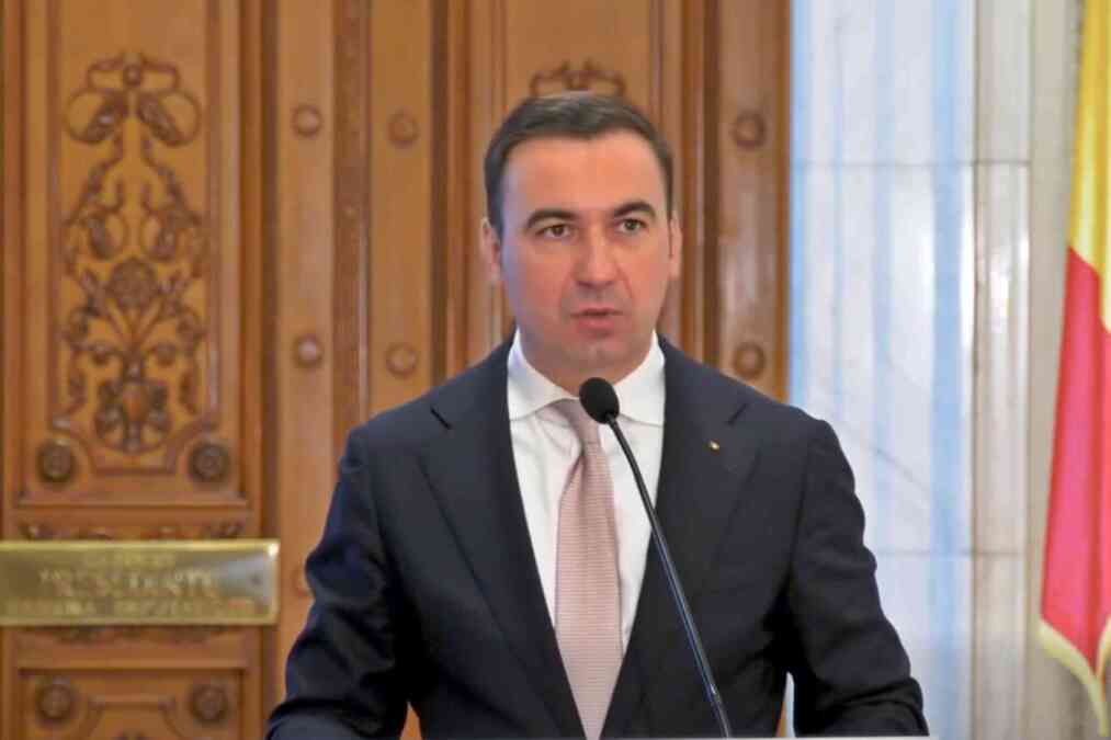 Bogdan Ivan îl acuză pe Bolojan de calcul politic după votul PNL de învestitură pentru Guvernul Niculescu